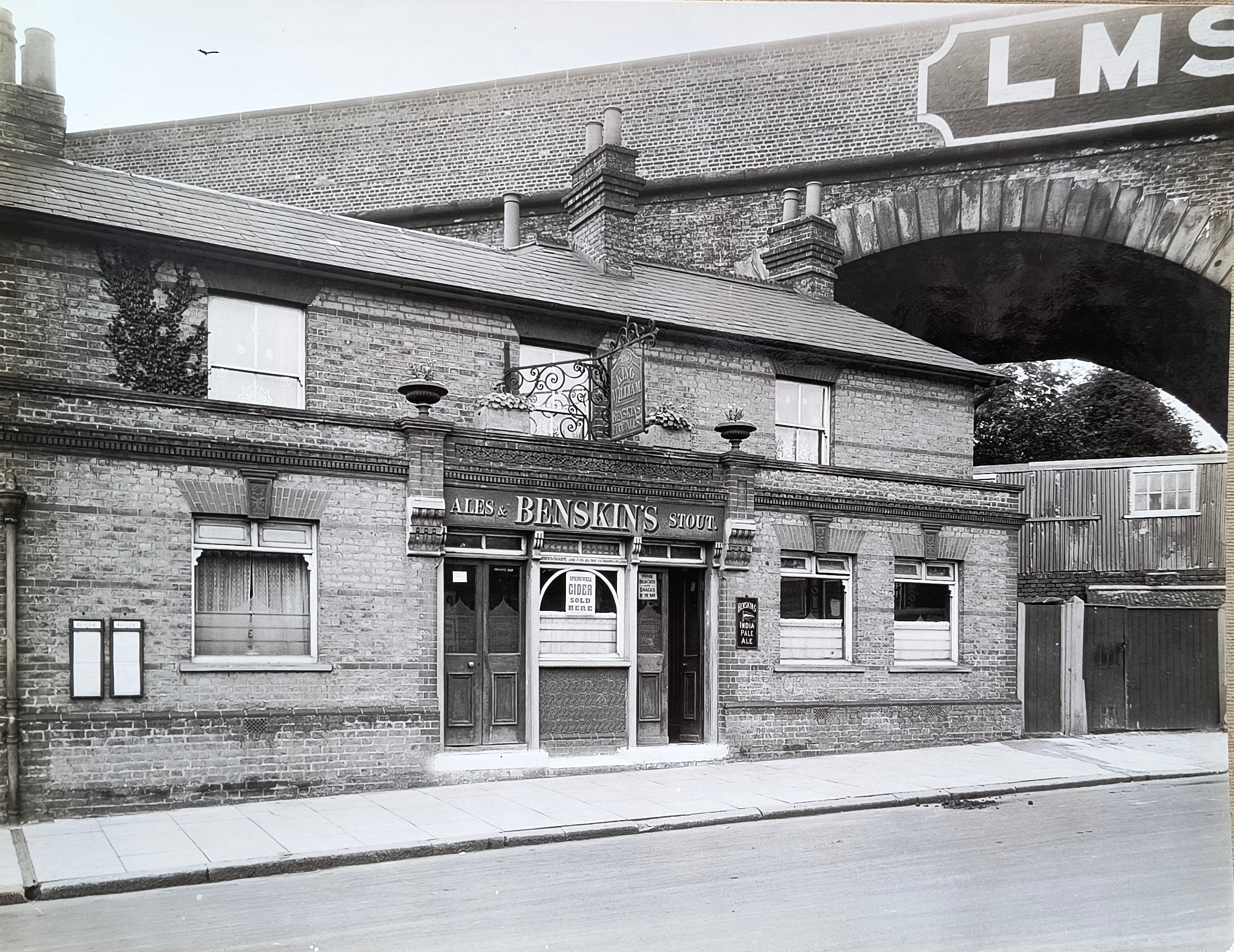 The former King William pub on Lower High Street in Oxhey Village, Watford. Now 317 Watford High Street