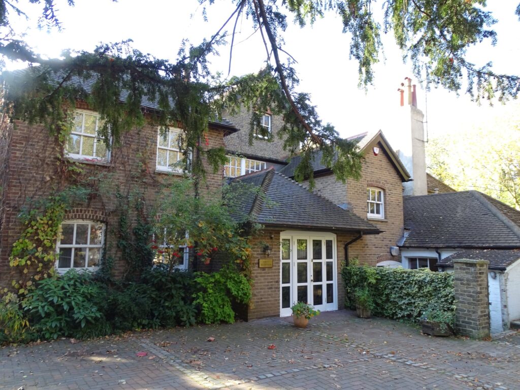 Exterior view of Chalk Hill House at 14 Chalk Hill in Oxhey Village, Watford